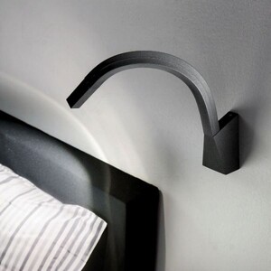 Бра направленное Linea Light Snake LED 7235